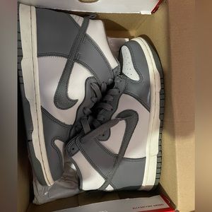 Nike Dunk High SE Grey